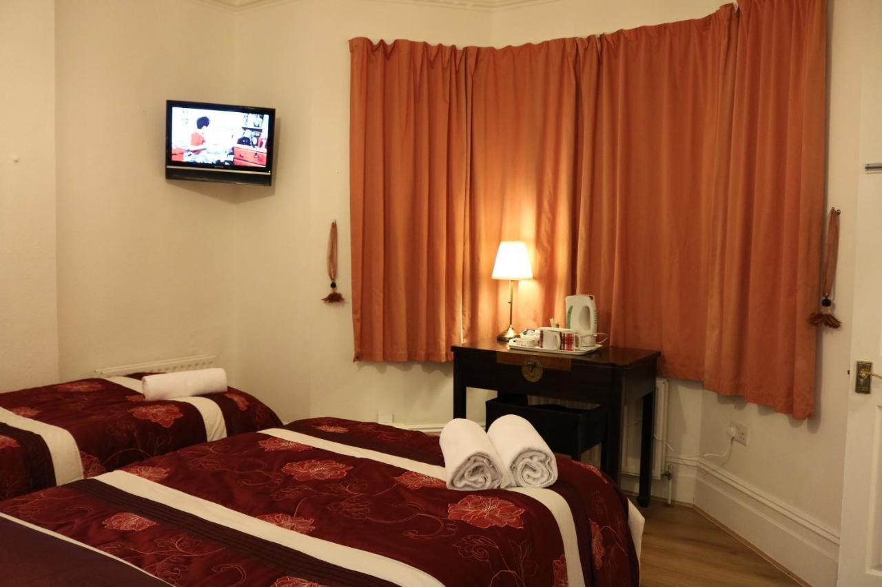 Anand Lodge Tunbridge Wells Buitenkant foto